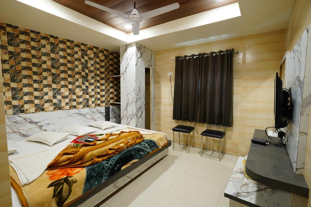 Hotel New Sundaram 150 Mtrs From Dargah Ajmer Dış mekan fotoğraf