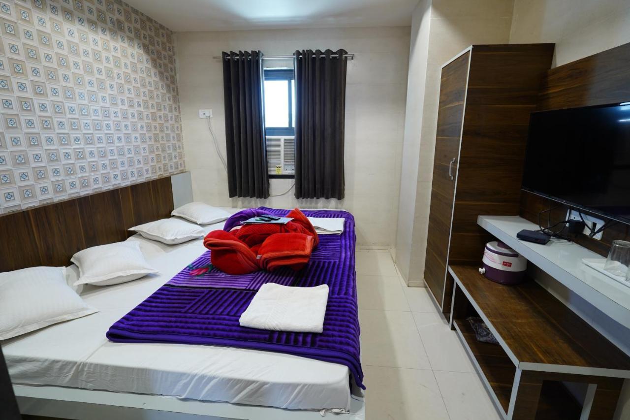 Hotel New Sundaram 150 Mtrs From Dargah Ajmer Dış mekan fotoğraf