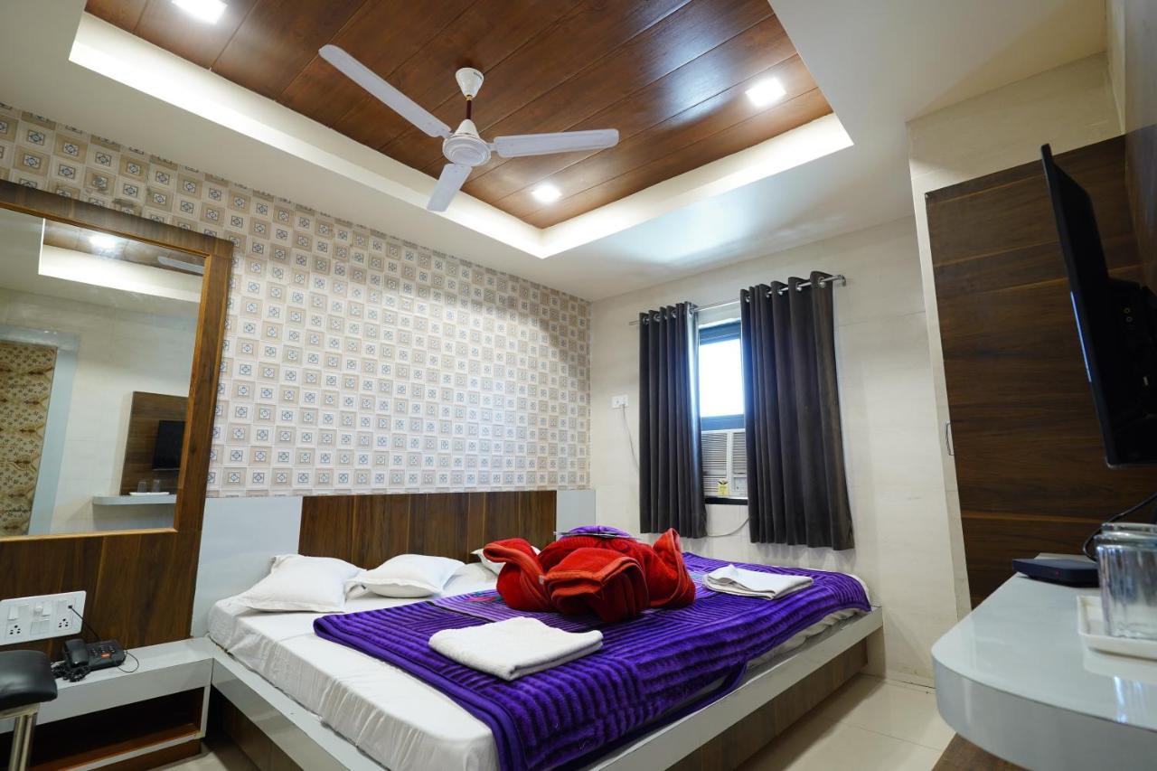 Hotel New Sundaram 150 Mtrs From Dargah Ajmer Dış mekan fotoğraf