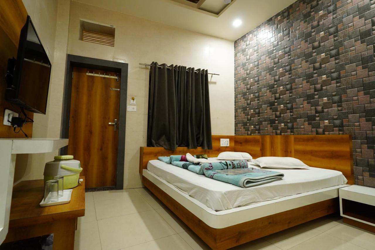 Hotel New Sundaram 150 Mtrs From Dargah Ajmer Dış mekan fotoğraf