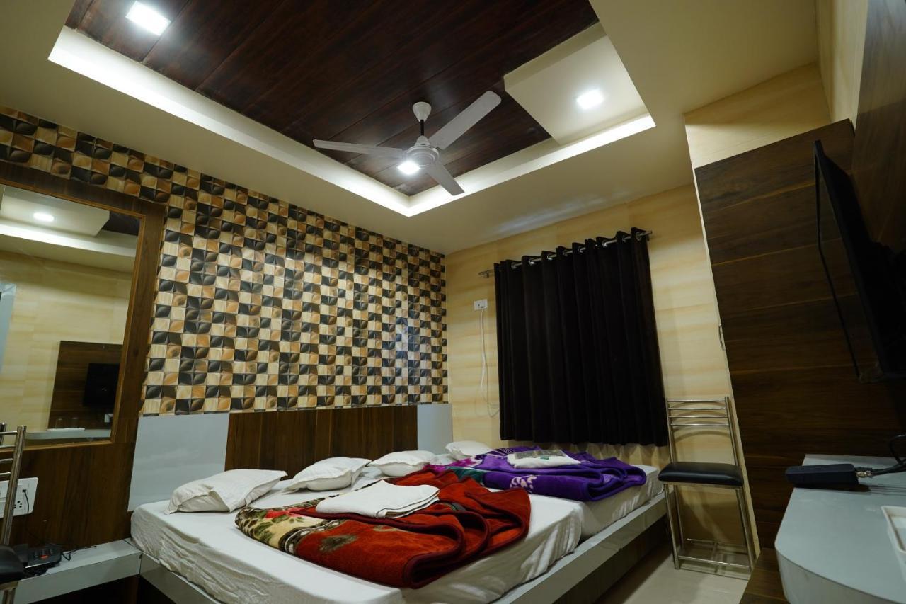 Hotel New Sundaram 150 Mtrs From Dargah Ajmer Dış mekan fotoğraf