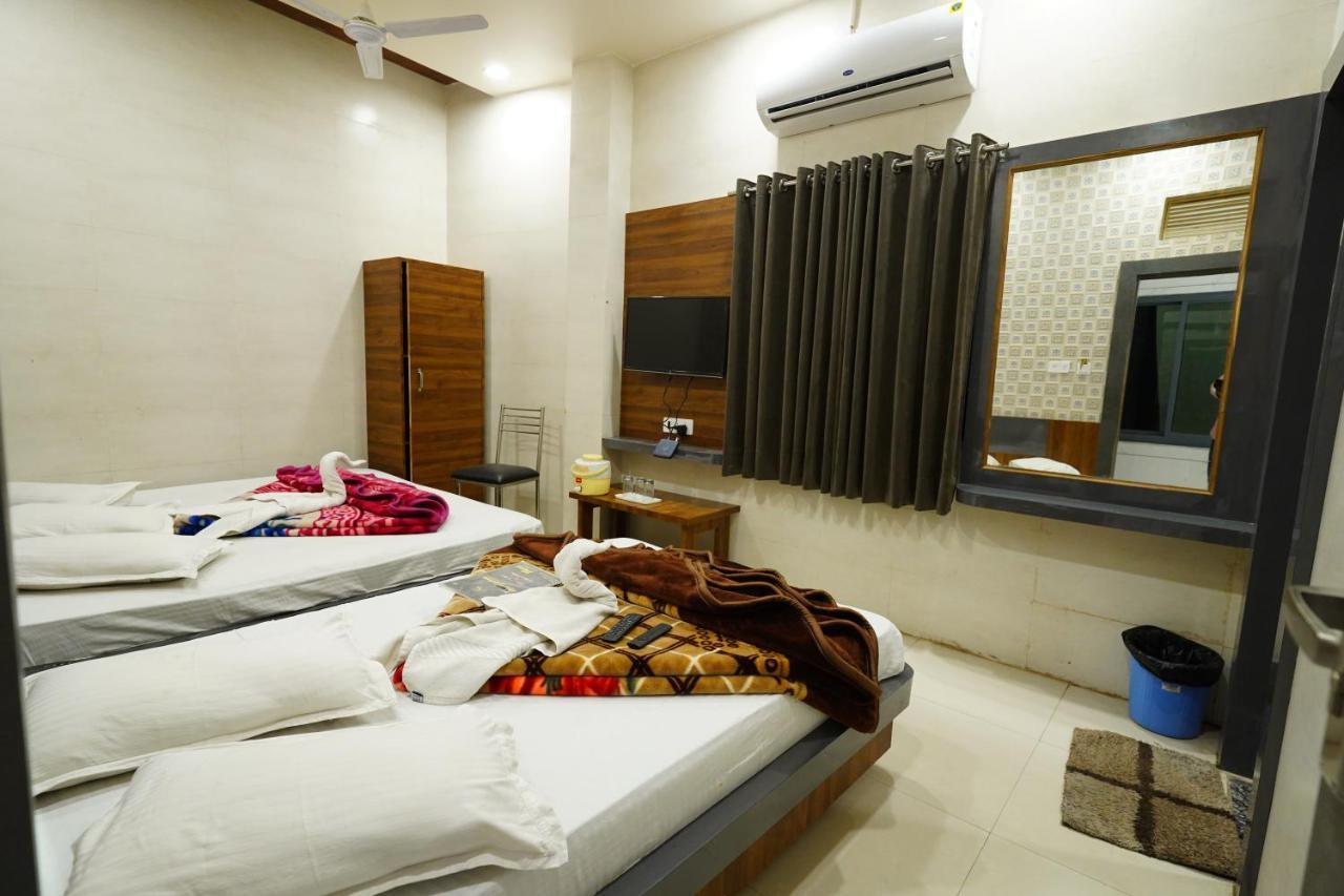 Hotel New Sundaram 150 Mtrs From Dargah Ajmer Dış mekan fotoğraf