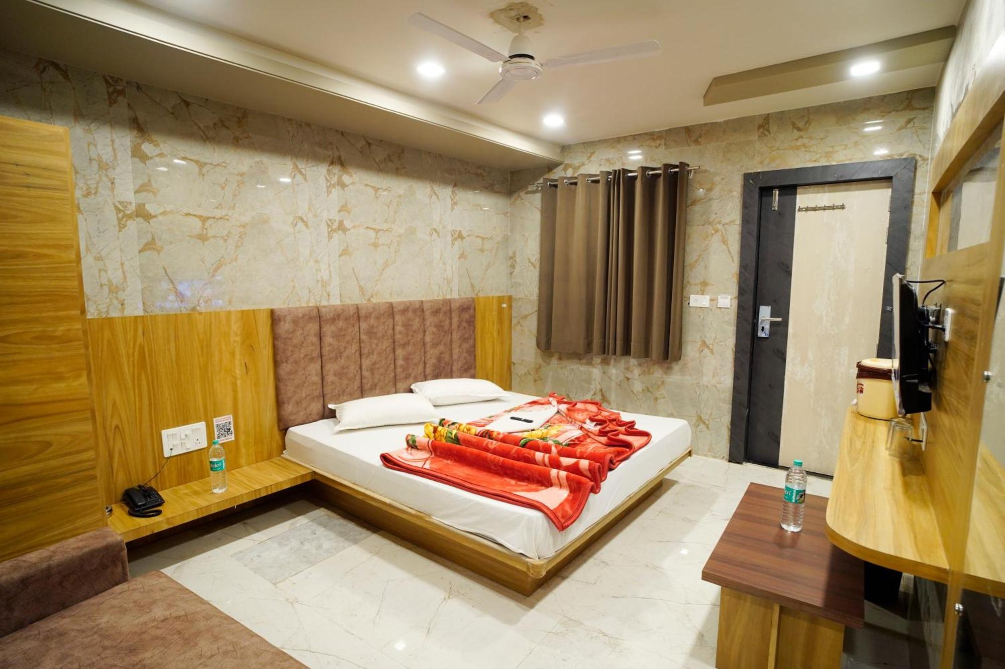 Hotel New Sundaram 150 Mtrs From Dargah Ajmer Dış mekan fotoğraf