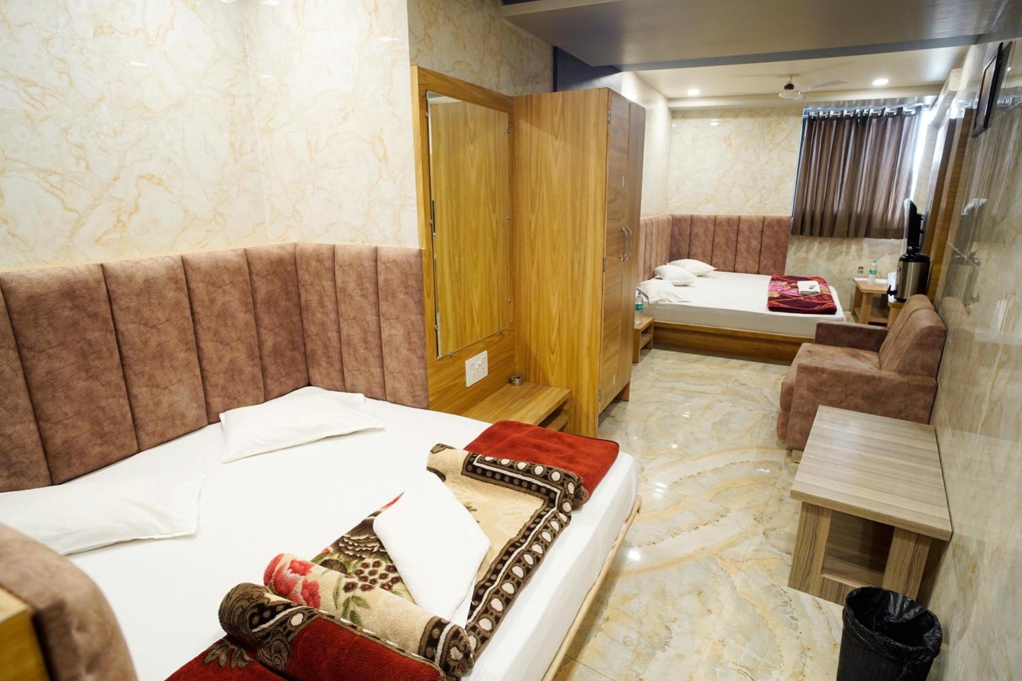 Hotel New Sundaram 150 Mtrs From Dargah Ajmer Dış mekan fotoğraf